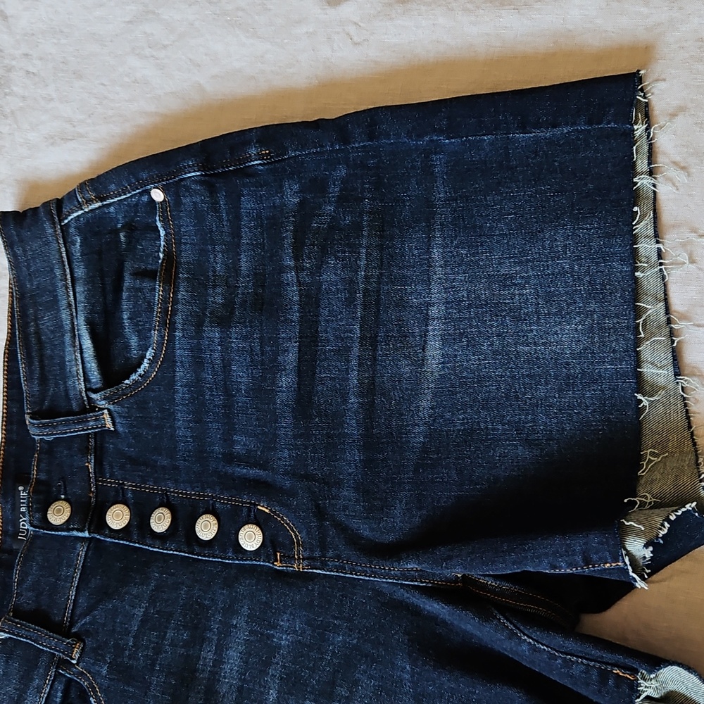 Judy Blue Darck Blue Cut Off Jean Shorts High-Waisted Button Fly Sz 1Xlarge - Picture 13 of 16